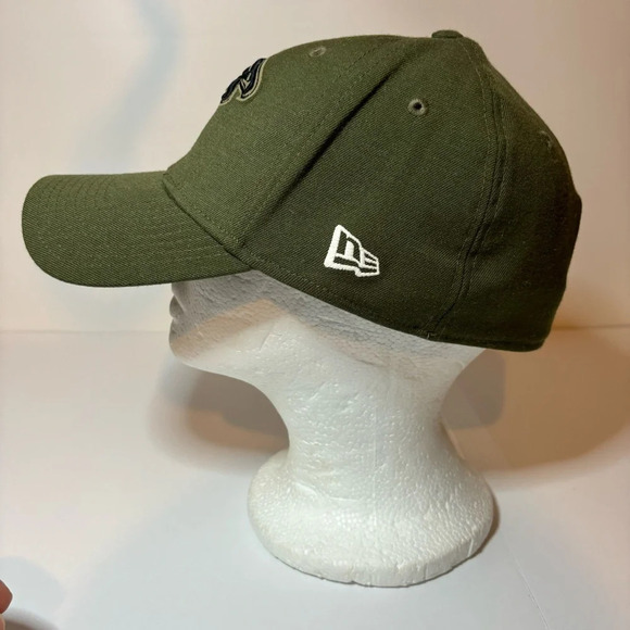 Atlanta Falcons New Era Olive 2018 Salute to Service Sideline 9TWENTY Men’s Hat - Picture 5 of 8